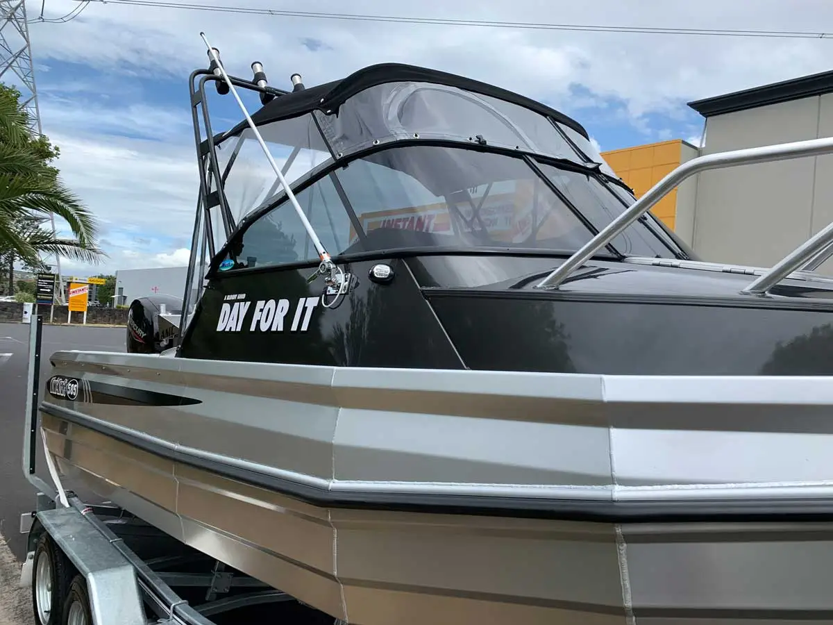 585 Kiwi Kraft Boat-6